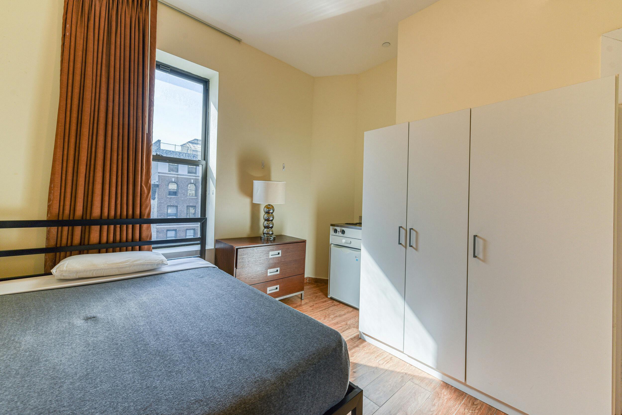 Image for Navigating NYC Rentals: Understanding the 80x Rent Rule with NYUstudentrent